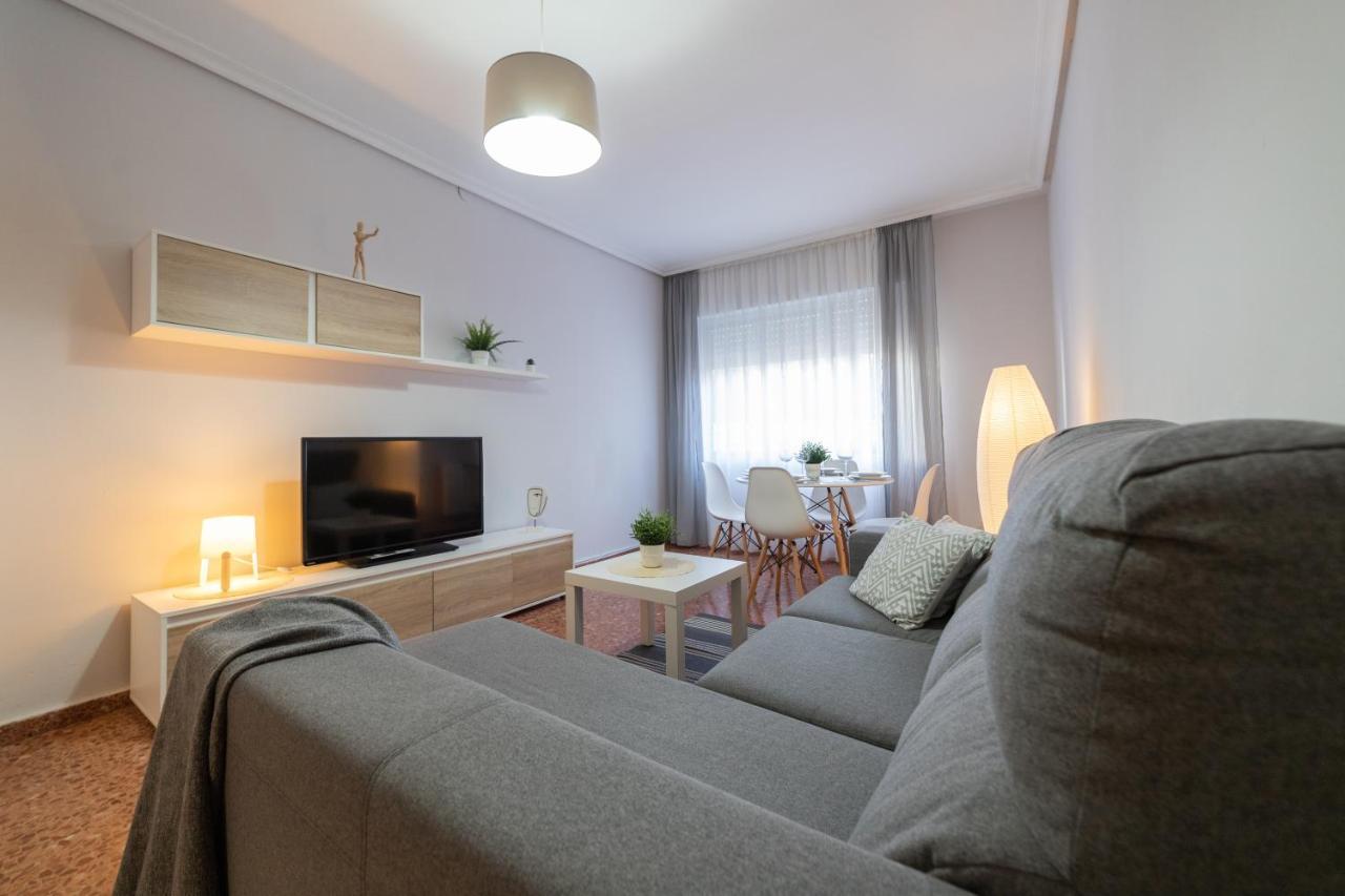 Apartamento Albelda Plaza Albelda De Iregua المظهر الخارجي الصورة